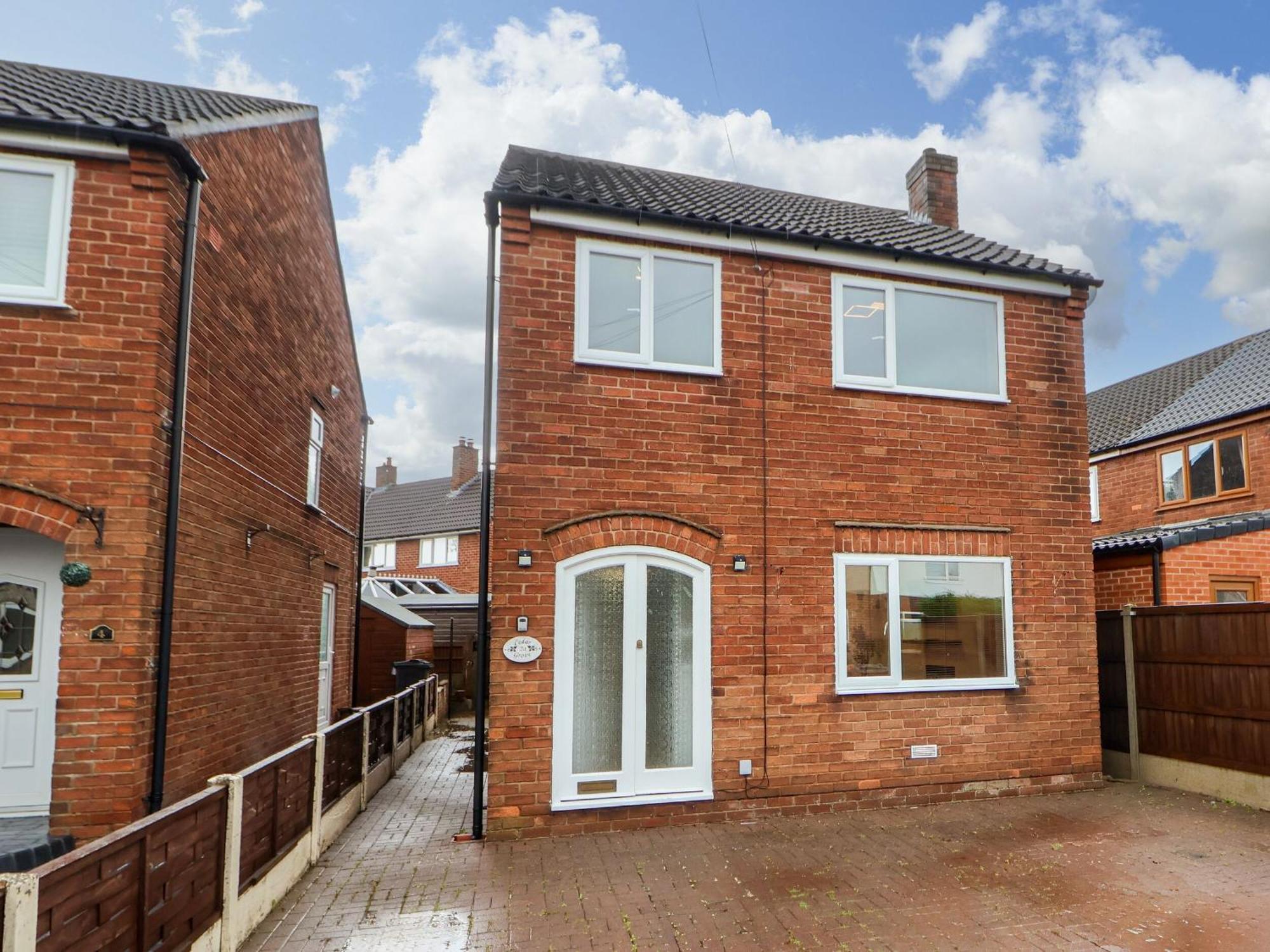 The Cloud House Hoole Villa Chester Exterior photo
